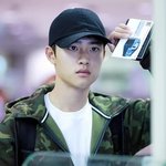 [경수] 나는 오늘 <b>페디큐어</b>를 처음으로 받아 봤는데
