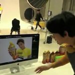 [EXO] 이거 <b>모니터</b>에 음료수 붙여놓고 떼는거임??