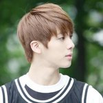 [방탄소년단] 농구하다가 잠깐쉬고있는<b>석진</b>센빠이