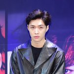 [EXO] 엑소 레이, 제4회 영중영화제서 남우<b>조연상</b> 수상