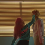 근데 원더걸스 뮤비는 아무렇지도 않아?