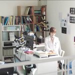 이성경 블라우스&amp;스커트 패션 / 빔바이<b>롤라</b> / 여자 오피스룩 추천