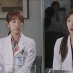 닥터스 7회 <b>이성경</b> 블라우스&amp;스커트 패션