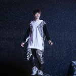 [EXO] 백현<b>왕자</b>님에겐 거지같은 옷도 그저 <b>왕자</b>로 소화