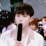 [EXO] <b>용주</b>몀 왜래 잘생겨보이지