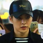 [시우민] 메이크업하고 출국하는 시우민