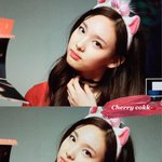 [EXO] 고양이 머리띠를 쓴 <b>나연</b>이