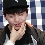 [육성재<b>조이</b>] 왜 보고있어도 보고싶을까