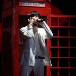 [아이콘] 얘들아 어제 방콕콘 김지원 손<b>키스</b>봤냐