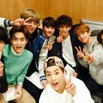 [EXO] 우리 언제까지 콘서트에서 <b>질질</b> 짤거냐