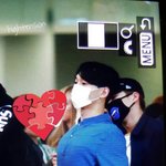 [CHEN] 오사카 칸사이 공항 출국 종대 퓨3