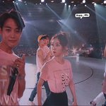 [댓글부탁해] 샤이니 <b>민호</b> 외모 감상중인 레드벨벳 아이린.JPG