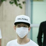 [EXO] 와 ㅅㅂ 1년<b>전</b> <b>사진</b>인데 조카 으르렁<b>때</b>같음