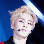 [시우민] ㅅㄷ) 콘서트 처음인데ㅠㅠㅠ스탠딩 <b>가본</b> 웅녀 있어?