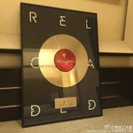 [EXO] 루한중국가수최초로 플래티넘앨범 수상