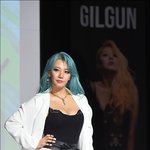 8년만에 컴백