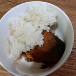 [댓글부탁해] 아까 엄마가 생선찜 줬다는 다이어트하는 앤데