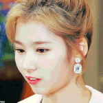 [댓글부탁해] 사나 귀걸이 어디꺼에요?