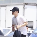 [EXO] <b>가방</b>에 개한마리 들어있을듯