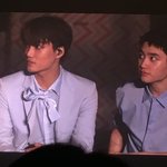 [EXO] 경수가 <b>리본</b> 묶어줬대