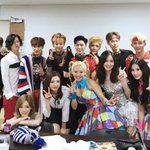 [댓글부탁해] <b>소시</b> 비주얼들이랑 사진찍은 조이