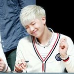 [방탄소년단] 남준아 아프지마로라...
