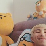 [방탄소년단] 중국진짜 더웠데 40도 가까이 였다던데