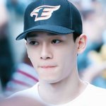 [CHEN] <b>야구모자</b>가 요로케 잘 어울일?