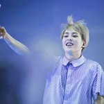 [EXO] 시우민 <b>리본</b> 누구야 ㅋㅋㅋㅋ