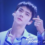 [EXO] <b>만화</b> <b>속</b>에서 튀어나옴?