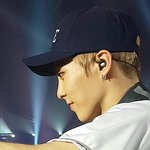 [EXO] 민석이 뺨 <b>흉터</b>? 바로 보이는 자리