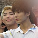 [방탄소년단] <b>무보정</b>(?)인거같은데 대박