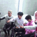 [EXO] 야 오세훈 니가 좋아하는 애도 검은티 <b>입고</b>왔는데?