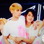 [EXO] 관종만한테도 십발리는 백혐 비주얼 ㄷㄷㄷㄷㄷ.<b>jpg</b>
