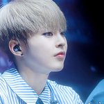 [EXO] 이런 27살 <b>지구상</b>에 없음