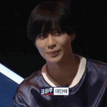 [댓글부탁해] NCT 텐 무대를 본 SM선배 태민의 반응.<b>GIF</b>