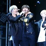 [방탄소년단] 뭔가 슈가는 <b>뷔</b>한테