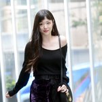 오랜만에 나타난 설리