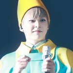 [EXO] 민석이가 늙을때면 난 <b>백발</b>이겠다