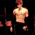 [EXO] 진짜 인생끝내고싶다 변백현 복근에 걍 뇌가 <b>작동</b>을안함