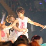 [EXO] 어제 콘서트에 김민석 <b>여친</b>왔었네 ㅋㅋ