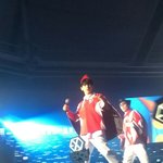 [EXO] 이정도면 <b>펜스</b> 몇열?