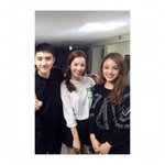 [EXO] 이여자들  <b>쇼핑몰</b> 모델 아님?