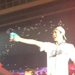 [EXO] <b>형아</b>들 손잡고 놀이동산 간 5살 애기 같아