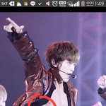 [EXO] 이거 갈비뼈 아님?