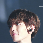 [EXO] 이렇게 마른 백현이 <b>적응</b> 안 돼 ㅠ