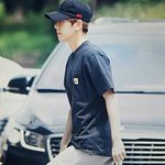 [EXO] 변백현 출근길 <b>견과류</b> 오늘까지 관리하나봄