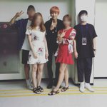 [EXO] 아니 ㅋㅋ 나 저 <b>왼쪽분</b> 찬열이 보다 키 크셔서 오 했능데