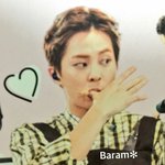 [시우민] 시우민 일본회지 <b>추가사진</b>(인터뷰도<b>추가</b>)