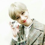 무대아래와 위의 <b>갭</b>차이가 심한 태민